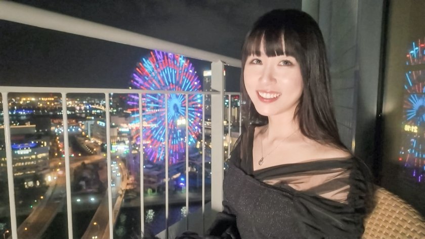 SIRO-5505 【初撮り】ネットでAV応募→AV体験撮影 2388【静かな色気と濡れやすい美マン】気品に満ちたお姉様が、じっくり愛撫で快楽の深みに。落ち着いた上品さの奥に潜む本能。 丁寧な所作 と 濡れやすいパイパン美マン が織りなす、極上のAV初体験。