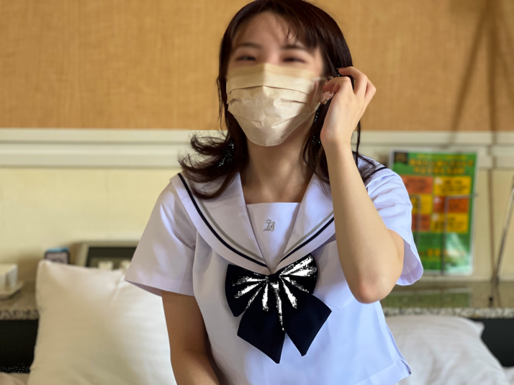 FC2-PPV-3182947 再編集、しましまパンツに大興奮！杜の都の小さいＯＬと制服ハメ撮り