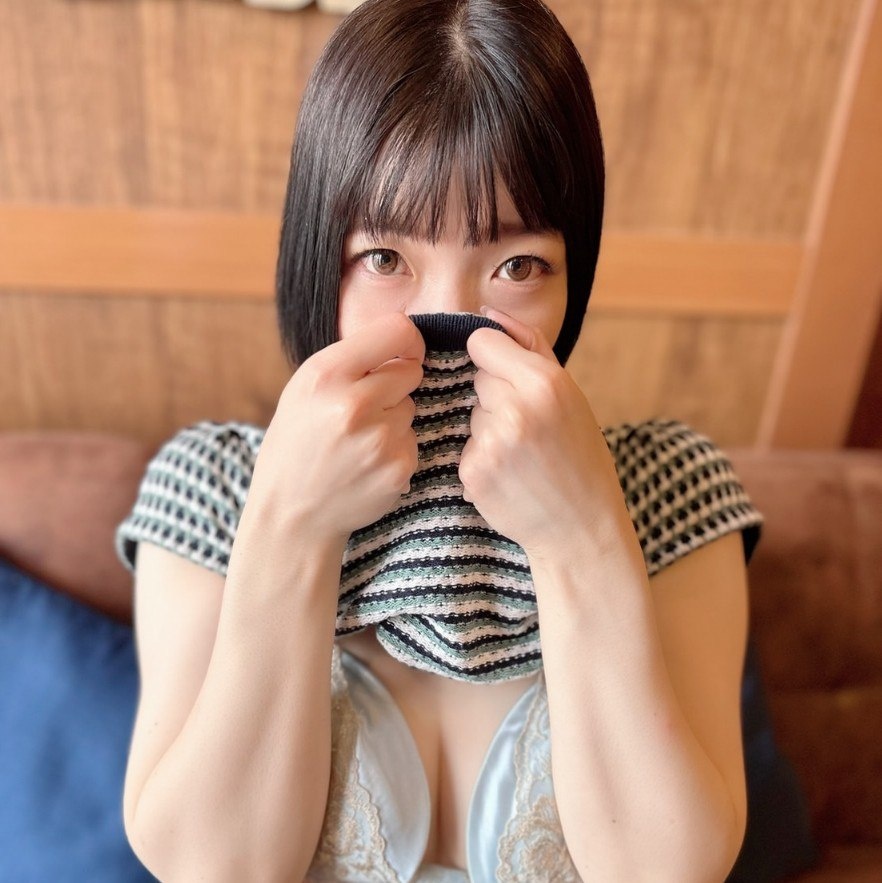 FC2 PPV 4721433 FC2-PPV-4721433 既婚者限定合コンで出会った元セフレ人妻が潮吹き覚醒！あふれる欲望が止まらず大惨事レベルの超濡れ映像！！