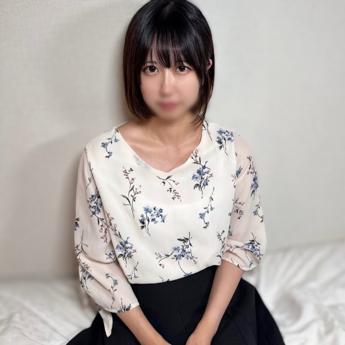 FC2 PPV 4729305 FC2-PPV-4729305 これぞ従順！【無】【大量中出し】幸薄犬顔の可愛いオンナノコは性格も従順。イチャ、羞恥、フェラ、好きなように遊ばれて、いっぱいキス。最後は溢れるくらいの中出し。一緒にシャワー。※特典あり