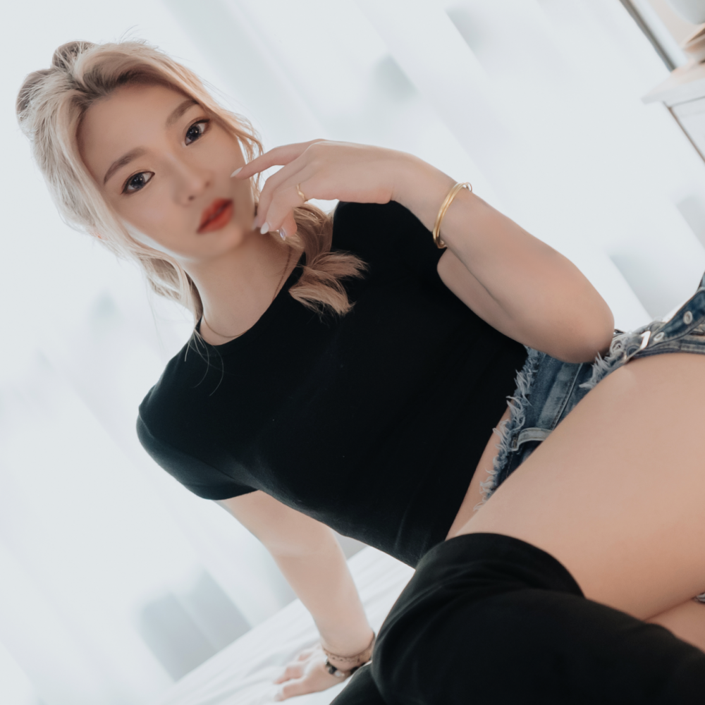 FC2 PPV 4734696 FC2-PPV-4734696 【8/11迄60%OFF】【初撮】ダンサー志望のエロいJ./D。超敏感な体質でイキ痙攣、潮吹きまくり。淫らな顔に大量ぶっかけ