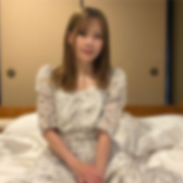 FC2 PPV 4740827 FC2-PPV-4740827 ※14日まで80％OFF※【無修正】【顔出し】見た目はエステとか美容系なのに給食センターで働く美人妻が弄ばれる。