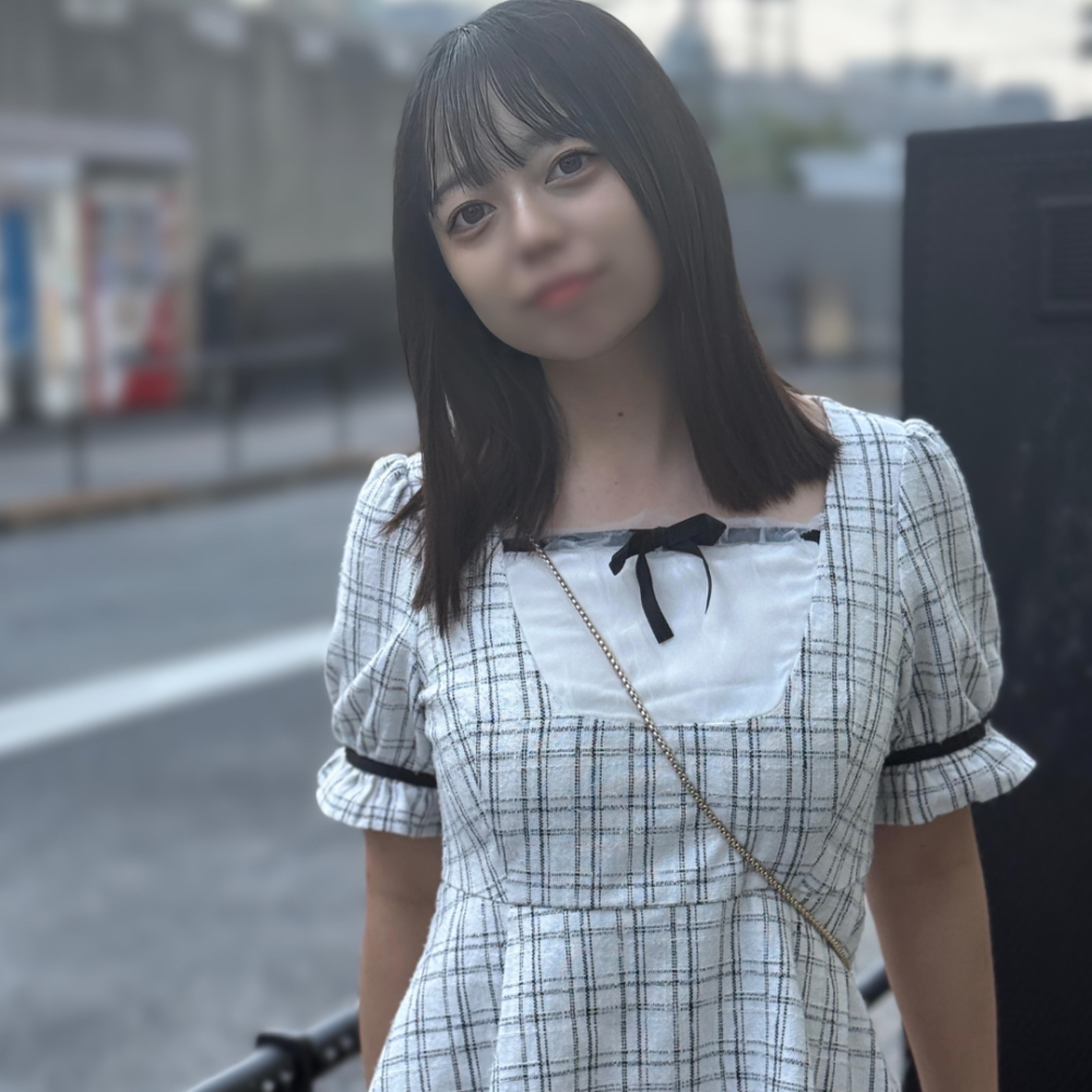 FC2PPV 4744394 癒し系Gカップ美巨乳18際JD。潮吹き&全力ガン突きピストンでイきまくり２連続中出し‼︎