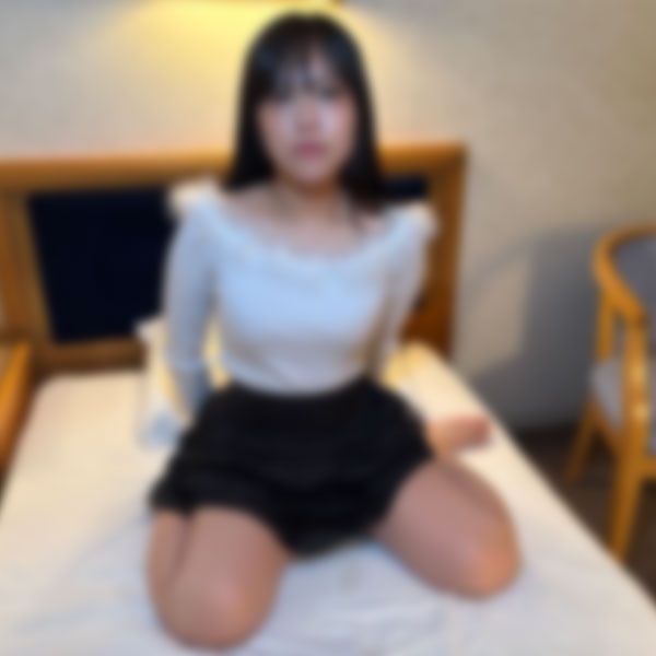 FC2 PPV 4757440 FC2-PPV-4757440 ※16日まで初回限定80％OFF※【無修正】【個人撮影】地方に住む垢ぬけない若妻はツルスベお肌と未処理の剛毛ヘア。苦しい生活でもコ供が欲しい若妻の為に中出し支援。【第二弾】