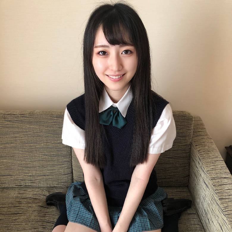 FC2 PPV 4761498 FC2-PPV-4761498 [期間限定で大放出!20000pt➡2980pt]無修正＜純情ピュア❤＞清楚で無垢！黒髪ロング！激カワ！奥を突かれると泣きそうな声で喘ぐめちゃエロまんこに中出し＆追撃の口内発射 ！ | FC2コンテンツマーケット