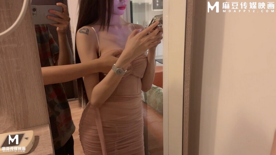 M-217 極品粉嫩包臀眼鏡妹舔乳侍奉女上位榨精
