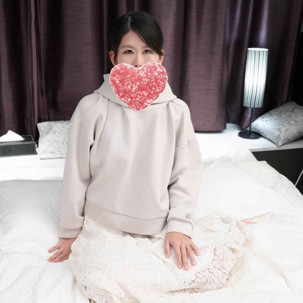 FC2 PPV 4786584 （高画質特典・本編顔出し・無修正）男を舐めることが大好きな変態がAVデビュー