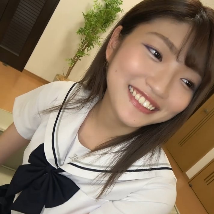 FC2 PPV 4780171 【個人撮影❤制服】スプリットタン美女のフェラでイカないように我慢し中出し出来ました。1/3