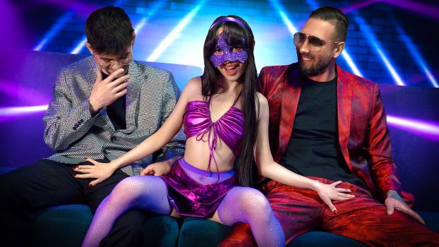 Family Strokes - Ronnie Violet - Daddy, Ill Do Anything… Spitroasting My Dirty Stripper Stepdaughter