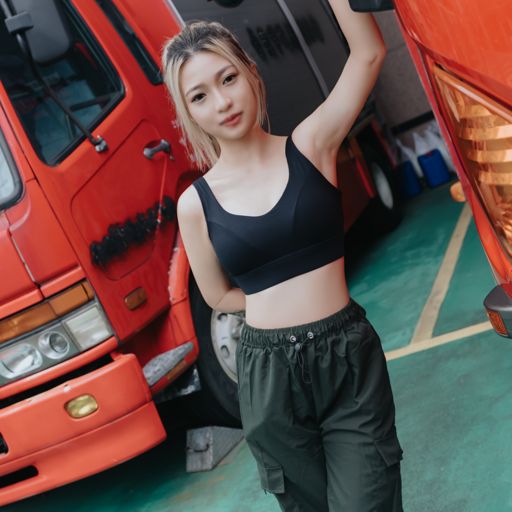 FC2 PPV 4801392 FC2-PPV-4801392 【2週間50%OFF!】潮吹絶頂連発、消防士志望の感度MAX敏感ムスメ。「止めないで、全部出して」と痙攣しながら懇願。激しピストンで愛液が大洪水、締め付けボディーに濃厚ぶっかけ！ | FC2コンテンツマーケット