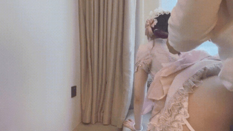 XB-1119 小蘿莉被啤酒肚拉住雙馬尾後入暴力抽插