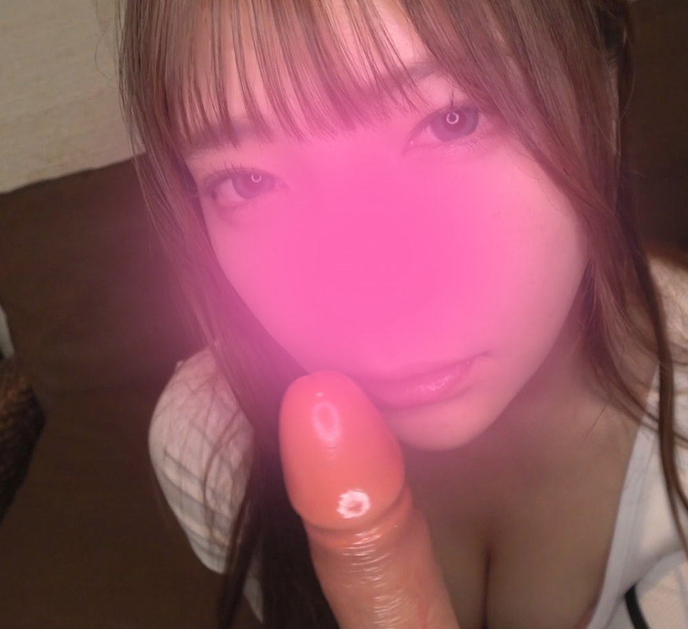 FC2 PPV 4822544 優しい口調の淫語で攻め続け、終始射精感をあおり続ける美痴女・みおちゃん。「中じゃないとヤダ」とごねるので中出しでフィニッシュしちゃいました。