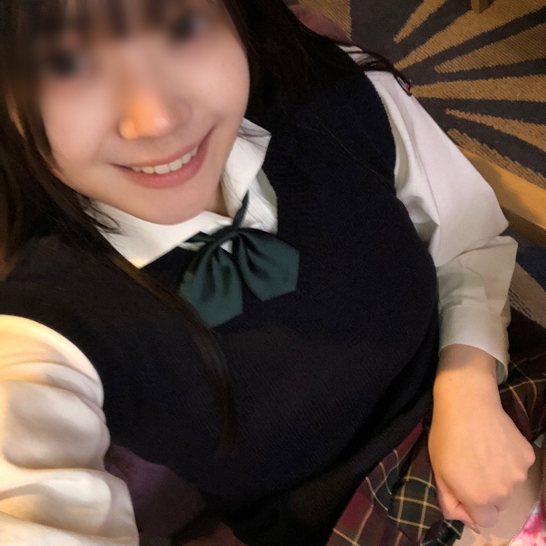 FC2 PPV 4824541 FC2-PPV-4824541 [期間限定で大放出!10000pt➡1480pt]無修正＜純朴で無垢な黒髪小顔ルック１８ちゃん＞AFTERclass瞳クリクリ童顔まんこにたっぷりと濃厚精子をぶち込みました！ | FC2コンテンツマーケット