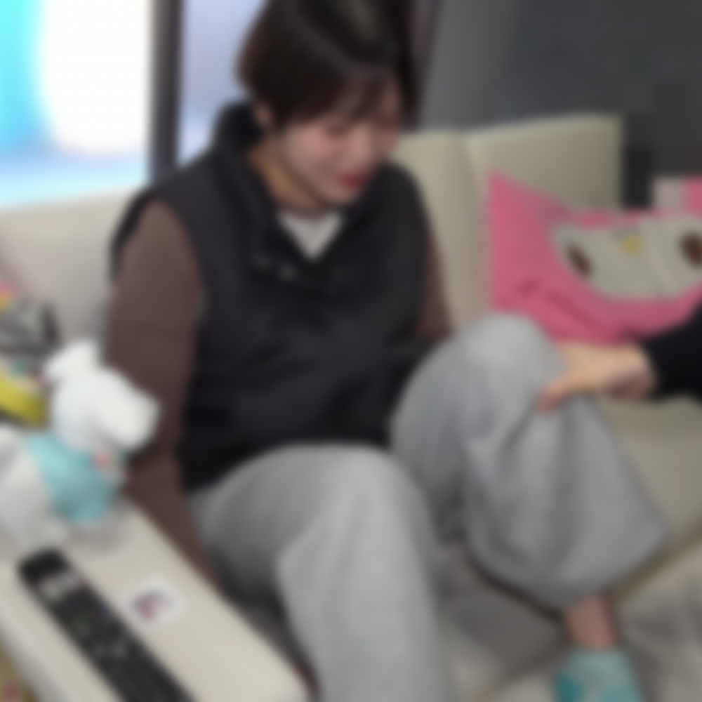 FC2-PPV-4841374 ２児の* 旦那の仕事中寝室に男を招き入れチンポしゃぶりと生中だしを決められる