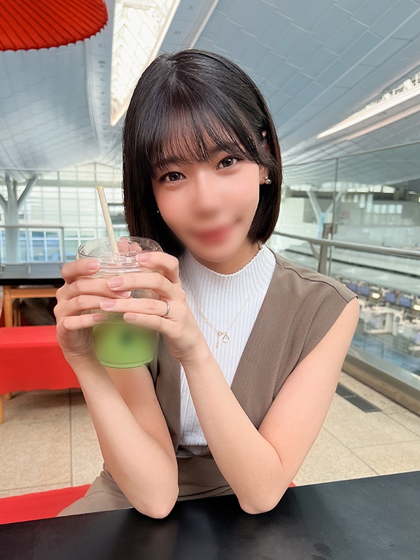 FC2 PPV 4846605 結婚前にセフレだった貧乳スレンダーな人妻（２９）を地方から呼び出して3年ぶりのお久し再開おせっせ⇒性欲爆発でイキ潮噴射＆連続中出し『みなみ』