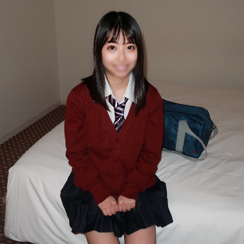 FC2 PPV 4866022 FC2-PPV-4866022 [期間限定で大放出!15000pt➡1980pt]無修正＜♡未処理でふっさふさの陰毛＞美乳制服女子のマンコ⇒途中ゴム外して生挿入＆中出し | FC2コンテンツマーケット