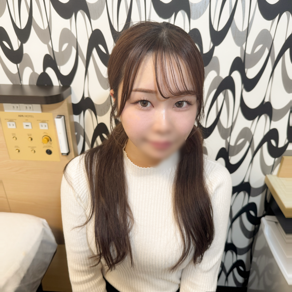 FC2PPV 4868188 4/8まで990pt「ガチ大〇生無修正ハメ撮り第二弾！コスプレ姿で敏感な美乳とマンコを責められて連続絶頂！