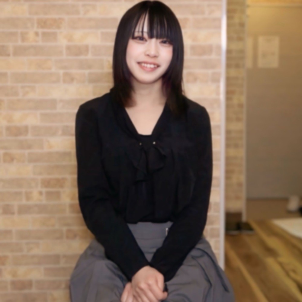 FC2-PPV-4869346 グ〇下の地雷系ギャル！話してみると笑顔が凄く可愛い感じでエッチなことも大好き⤴スレンダーボヂィーとニーハイ美脚 潮吹き ゴックン 中だし