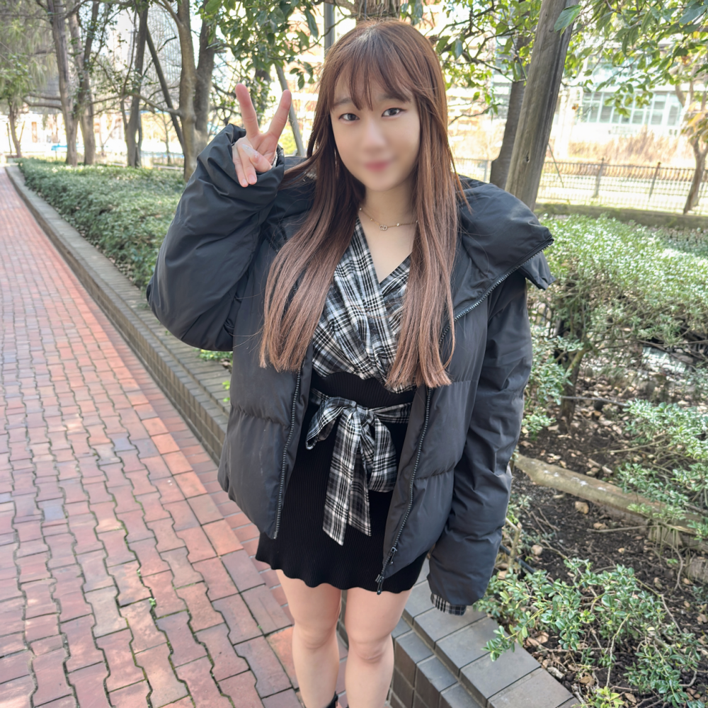 FC2PPV 4879218 【5/1迄1090pt】【初撮】アパレル業界のHカップ美豪乳新卒ムスメ。騎乗位で色白美乳を揺らしながら激しく貫かれ何度も絶頂に達する。「そこはダメ…イクゥ！」剛毛マンコにたっぷり中出し。