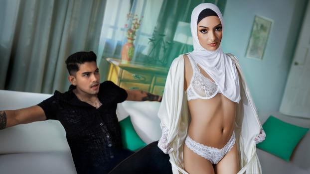 Hijab Hookup - Laynee James - Isnt That Supposed to Be For Your Husband Her Secret American Boyfriend Popped Her Cherry