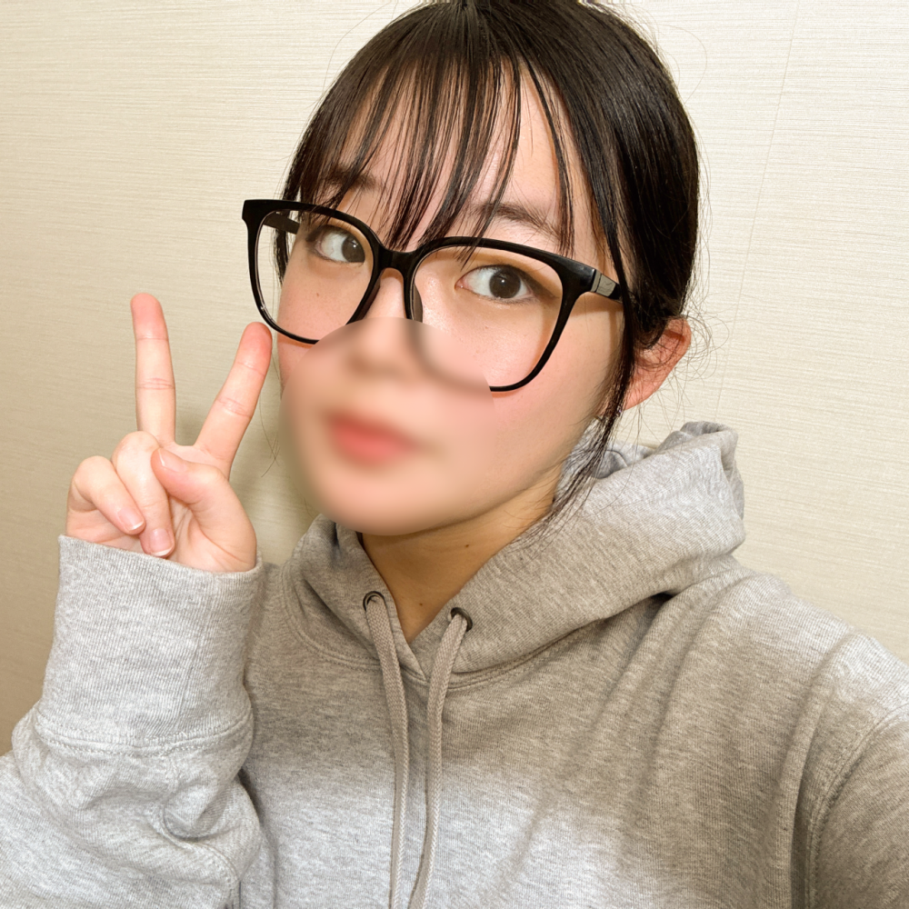 FC2PPV 4883198 5/7まで990pt!!※特典付 眼鏡っ子JD19歳がオカネに釣られてスク水コスハメ撮り。あどけなさ残る体を何度もイかせ、「外に出して…」と言われてもそのまま生中出し！