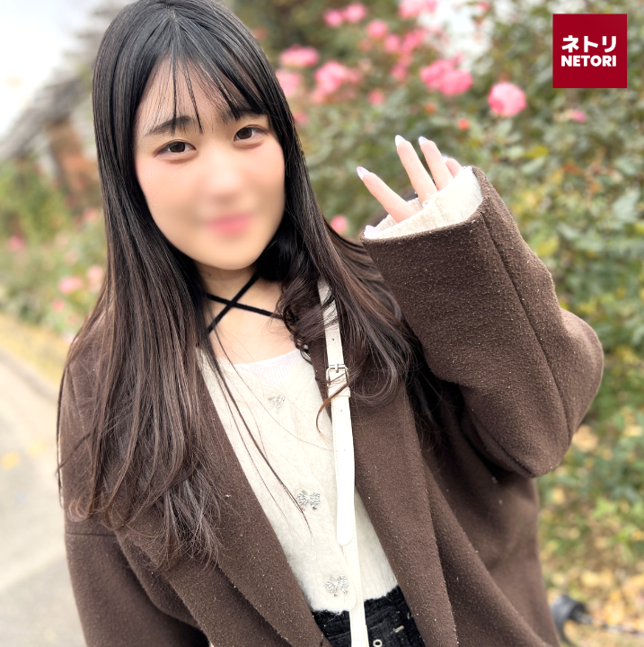 FC2-PPV-4872056 『今日夫いないから遊びませんか』24歳寂しがりな人妻とイケない不倫デートで生中出し