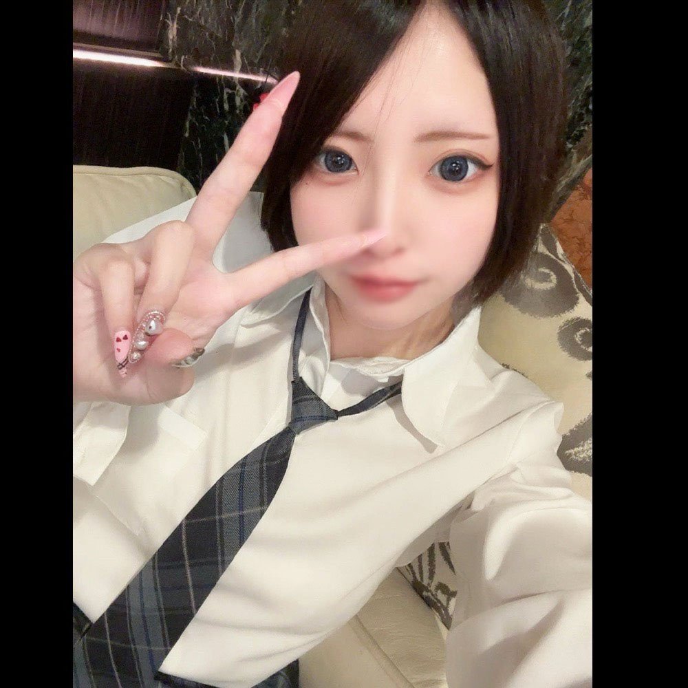 FC2-PPV-4905339 【無修正】Eカップ！超S級美形ショートカット制服美女との放課後デート！敏感マンコで連続イキ
