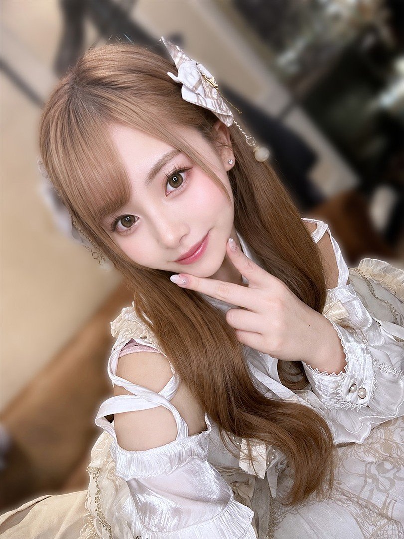 Uncensored Leaked【モザイク破壊版】 FC2PPV 4904121 【顔出し解禁】”フォロワー急増中18歳美女コスプレイヤー”FC2衝撃出演。危険日中出し希少映像『1時間24分』。※残りわずか