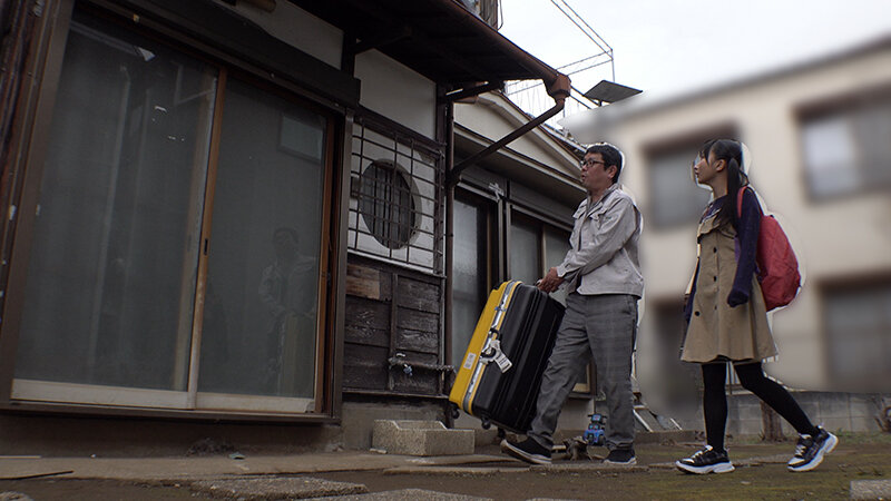 6000Kbps FHD [FJIN-141] 洗脳啓発まいんどふぁっかーちびっこ編 潮吹きメタモーゼ姪っ子と舐めとり掛け算7日間 ～臭いおじさんの七の倍数でアホになったり気持ちよくなたりしゅるよ～ 由良かな