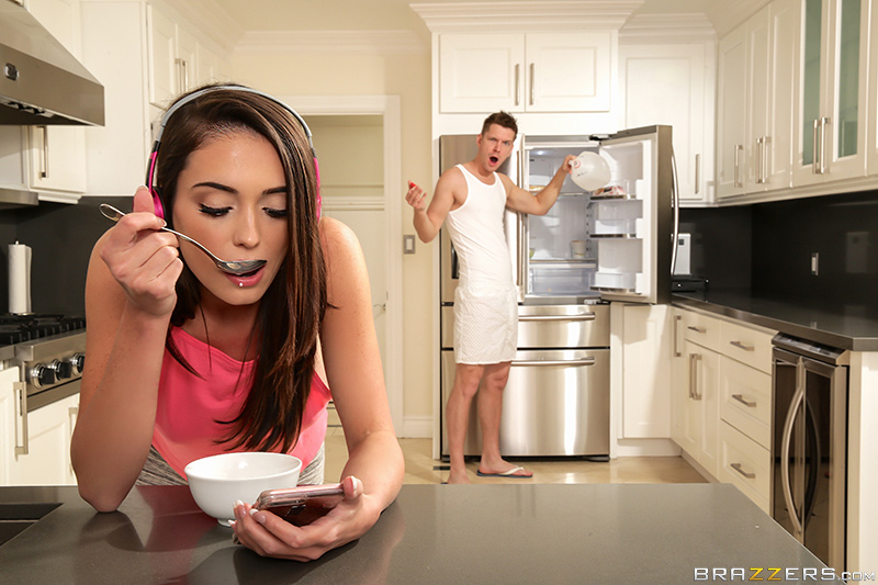 [brazzers]2017-06-06 Cum Competition