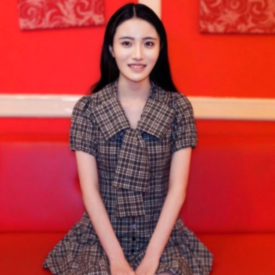 FC2-PPV-4912505 【無】真っ白な色白純白スレンダーボディーに天然ヘアの美女！初撮りで美しい彫刻の
