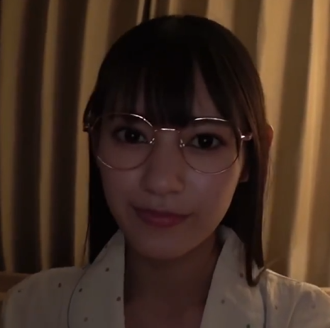 FC2-PPV-4919088 【無】アイドル顔負けの無防備な部屋着姿のスレンダー美女と日が暮れるまでヤりまくる極秘映像『八掛〇み』【特典で高画質】【限定販売】