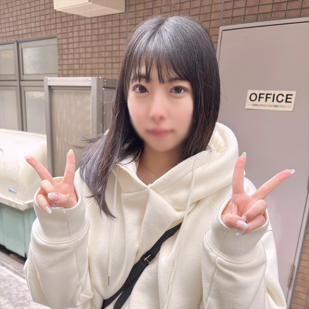 FC2-PPV-4925888 7/7まで990pt!!【特典付き!】上京したての小柄な関西女子。オカネのために再びハメ撮りバイト♡濃厚フェラでオチンポ様にご奉仕して色白美尻揉まれながら膣奥ピストンで孕まされる㊙映像‼