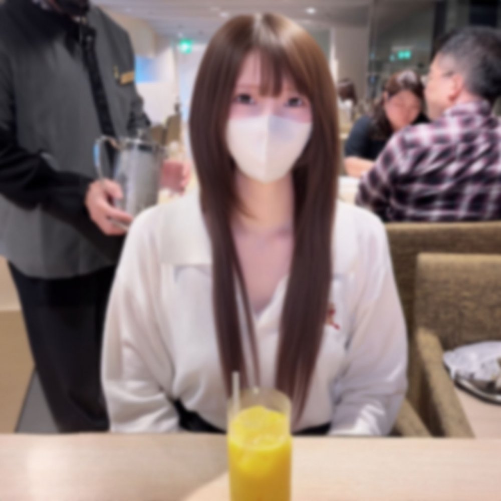 FC2-PPV-4926190 でかクリ【初・無】ｷﾞｬﾝﾌﾞﾙ依存で金欠で出演覚悟を決めたﾊﾟﾁ店員。