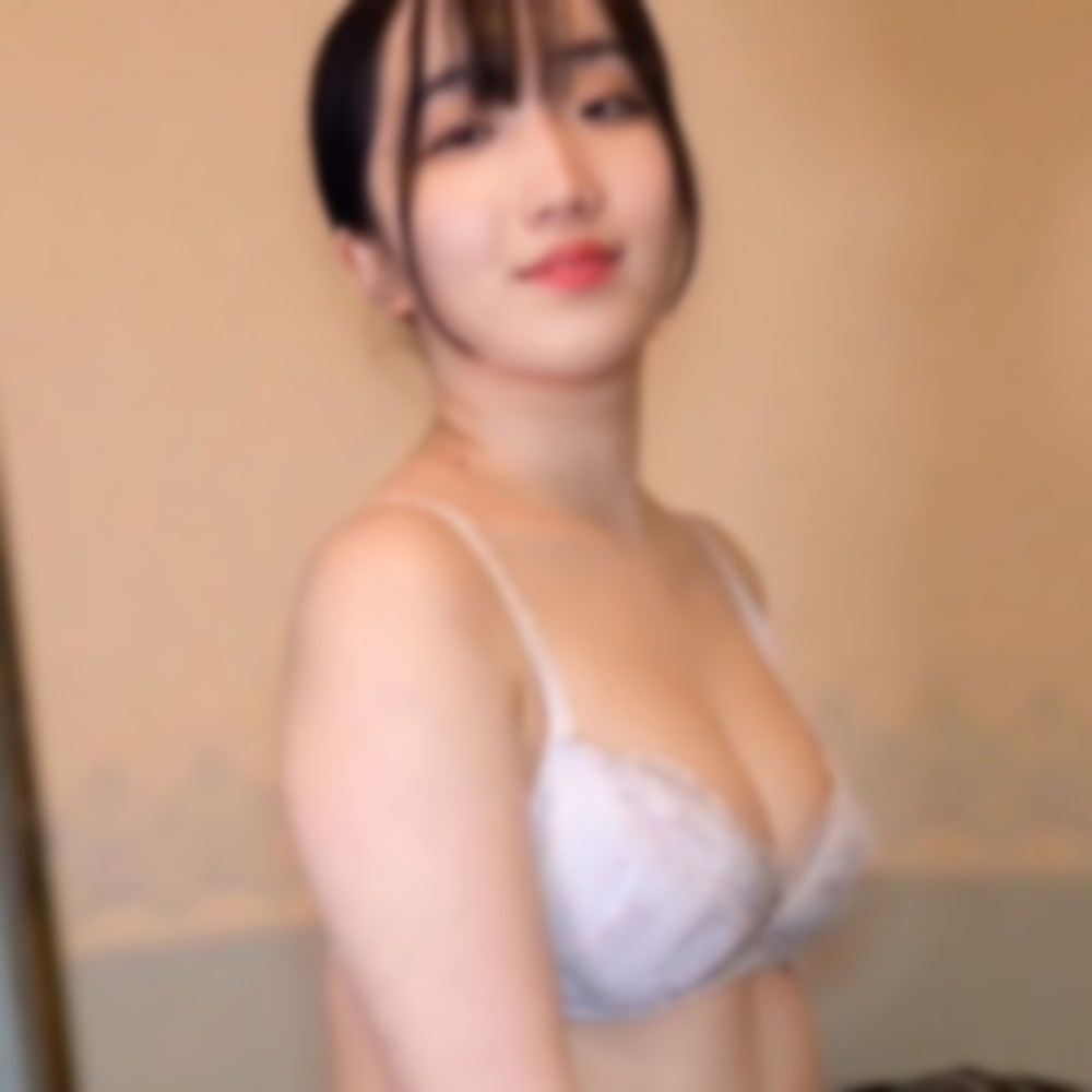FC2-PPV-4932730 【無】田舎から出てきたばかりの純粋ウブな女性！メチャ素直で可愛い、