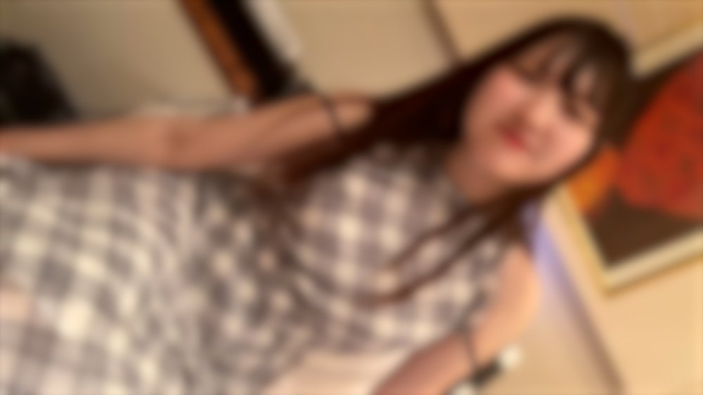 FC2-PPV-4937571 身バレNGの18歳アイドルちゃんの無修正中出しセックスを完全顔出しでお届け。