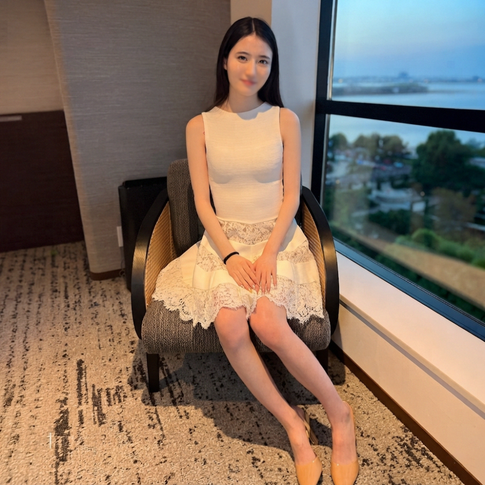 FC2-PPV-4939195 【8/5迄1290pt】【初撮】19歳 美しすぎる色白な腹筋美ボディムスメ。カラダの相性が良すぎて激ピストンセックス中に微笑を浮かべながらイキまくる。経験少ない敏感マンコにたっぷり中出し。