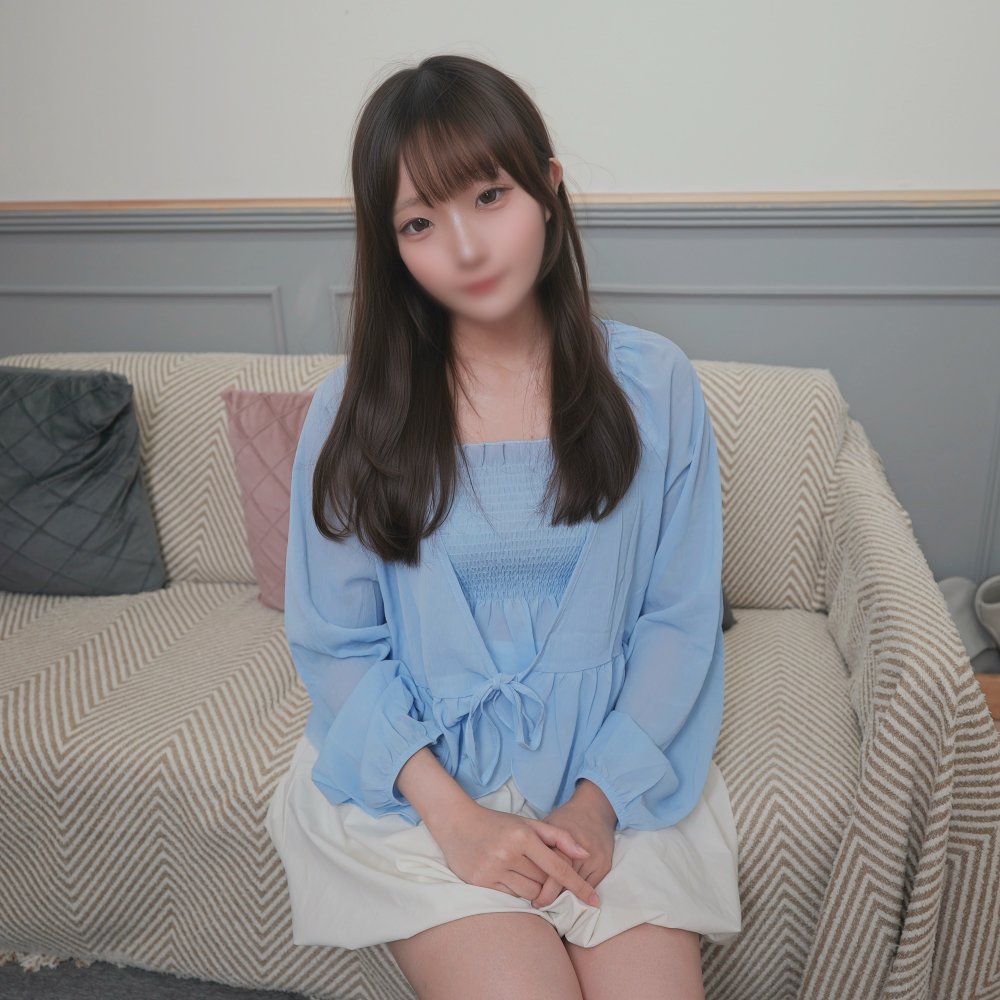 FC2-PPV-4944168 【18歳・顔出し・無】フルート奏者志望の音楽学校生の18歳なこちゃんを、