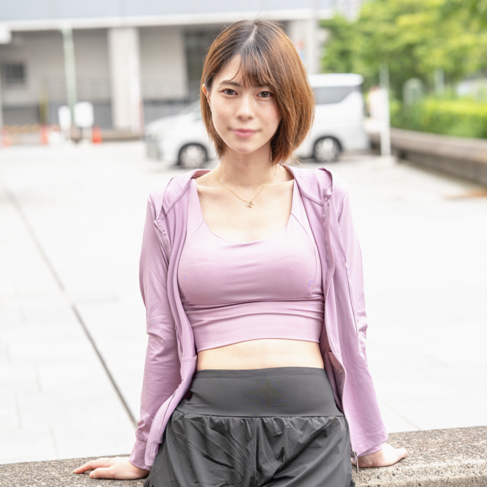 FC2-PPV-4949847 31日迄1490pt!!【続】※特典  バイリンガル美容部員。鍛え上げたbodyで甘さド誘惑、おマン㋙がっつりホールドで射精管理。白目アへ顔.痙攣イキまくる体に奥まで大量ドクドク精液爆発！
