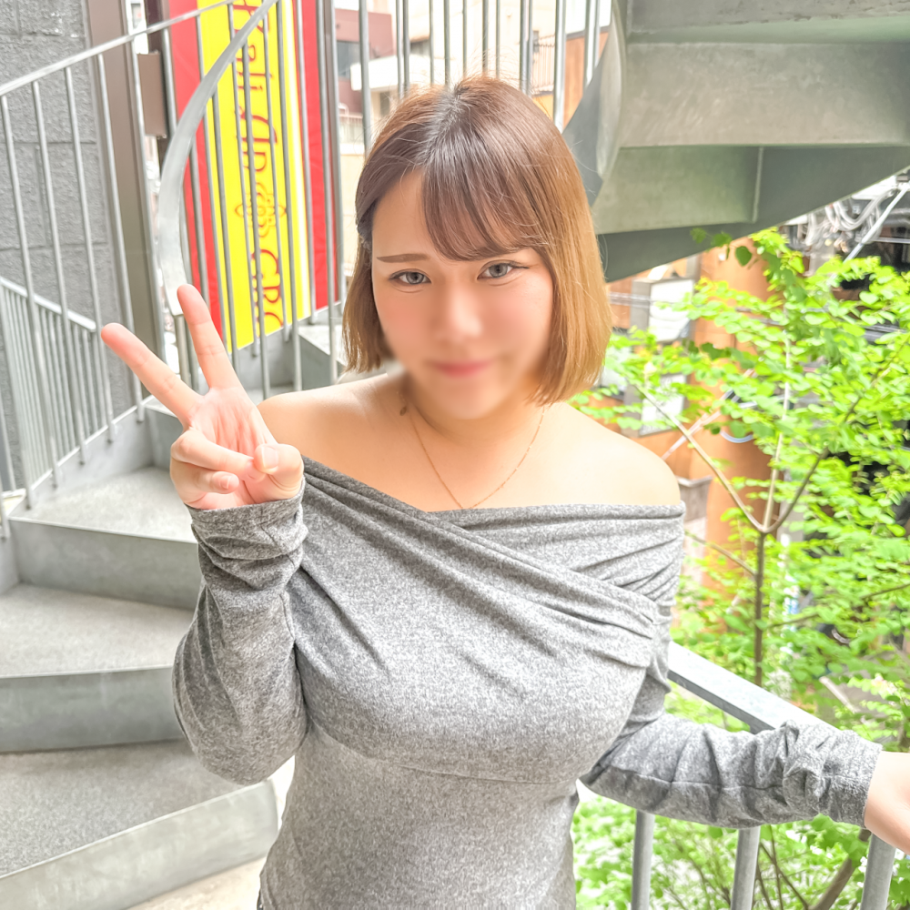 FC2-PPV-4960206 美乳美尻キャバ嬢にセクシーランジェリー着てもらって生ハメSEX♡ビチャビチャ濡れ