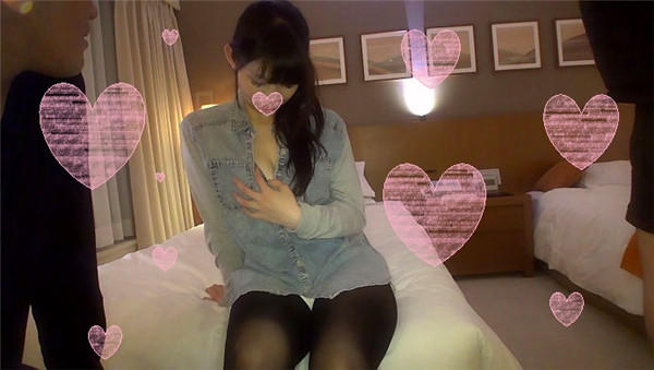 FC2 PPV 584345 【個人撮影】某ｸﾞﾗﾄﾞﾙ似☆清楚系巨乳JD　超人気娘再登場！3P初挑戦「クリ…弄って♥」Ｗフェラしながらパイパンまんこ絶頂懇願するイきたがりセフレ中毒