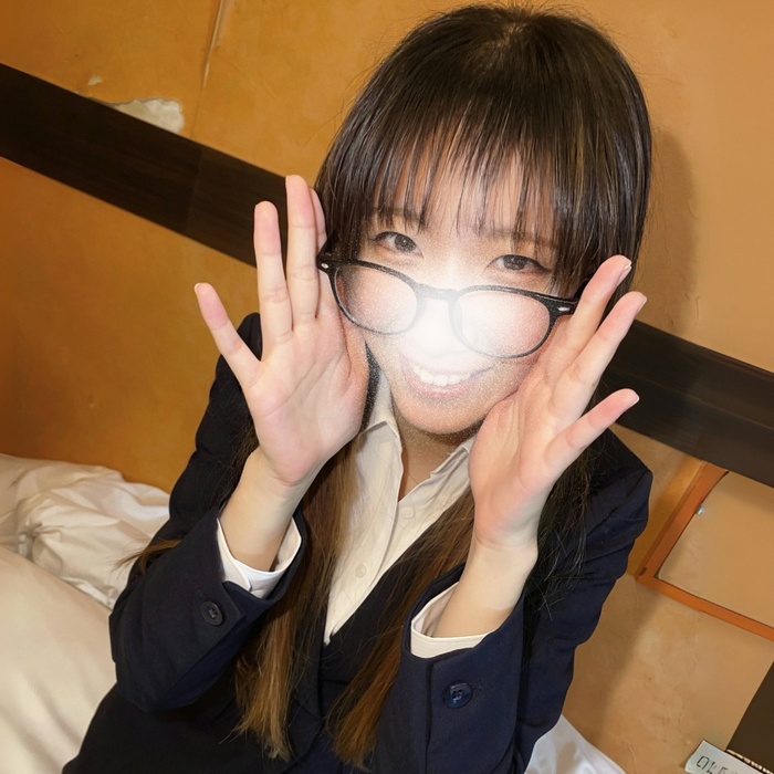 FC2-PPV-4975620 【個撮】高身長モデル体型の小悪魔系教育実習生の秘密バイト、敏感な体に大量中出し