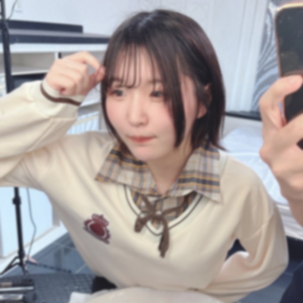 FC2-PPV-4979299 夢は小学校の先生。天使のような笑顔と色白美巨乳♡ほのぼの系美女のおじさま２人