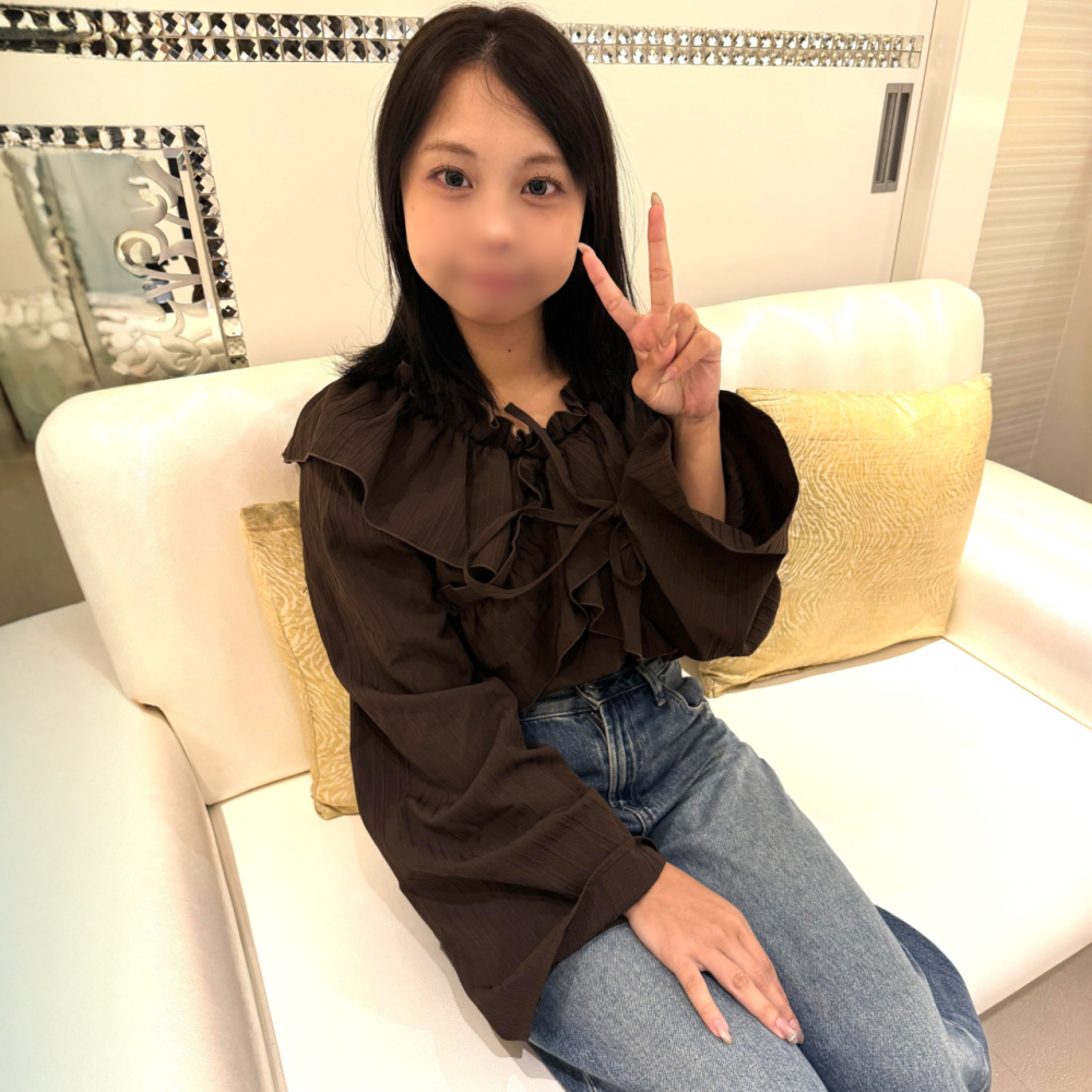 FC2PPV 4987979 【10/22迄 1132pt】あどけなさ漂う19歳 看護額生サラちゃんと再び♡ホテルでイチャらぶセックス　2連続生中出し【特典あり/顔出し/無修正】