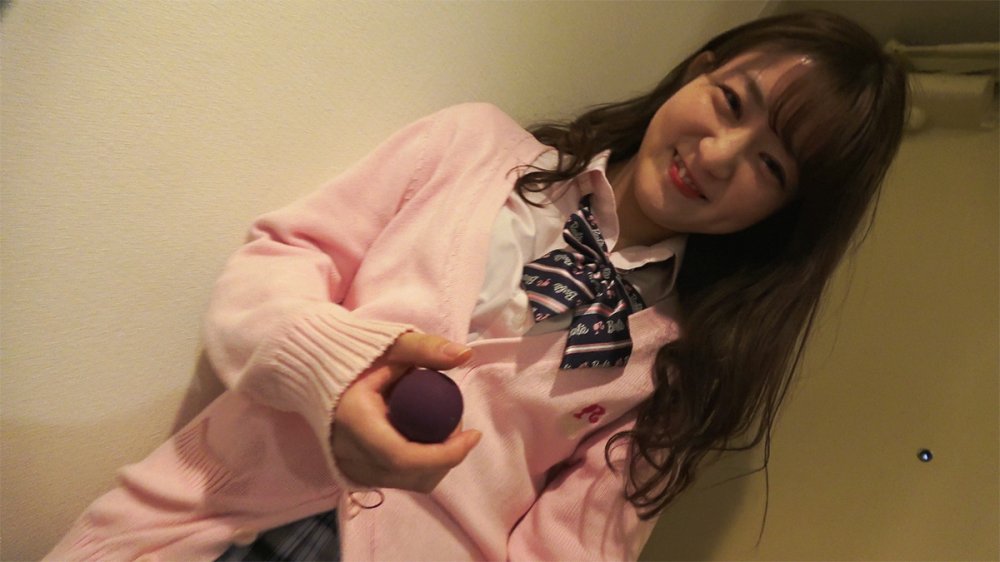 FC2 PPV 1662096 ■3日間限定■【18歳の超剛毛娘】制服デート中に外で遠隔ローターを剛毛にねじ込み。Ｊ〇の濡れた森林地帯を好き放題弄んでからの中出し…。シンプルにヌケます。≪№88≫