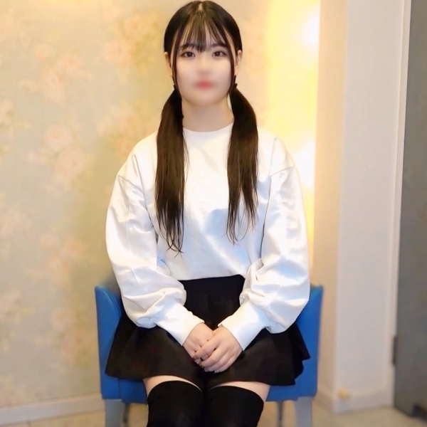 FC2 PPV 4420877 【無】ニーハイ＋ツインテール♡あの天使の笑顔、超絶可愛いゆみちゃんとの2回中出しハメ撮りSEX！欲求不満の剛毛おマ〇コをイカせまくり！※特典高画質版 FC2-PPV-4420877